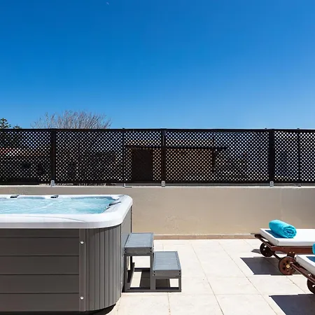 Apartament The Old Town Gem *